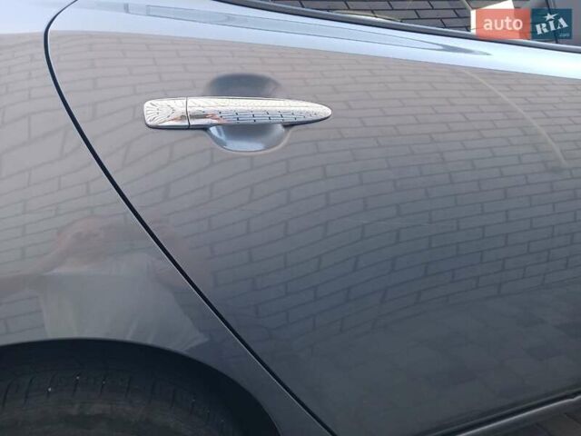 Серый Ниссан Лиф, объемом двигателя 0 л и пробегом 119 тыс. км за 7100 $, фото 63 на Automoto.ua