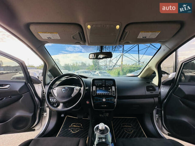 Серый Ниссан Лиф, объемом двигателя 0 л и пробегом 67 тыс. км за 8500 $, фото 18 на Automoto.ua