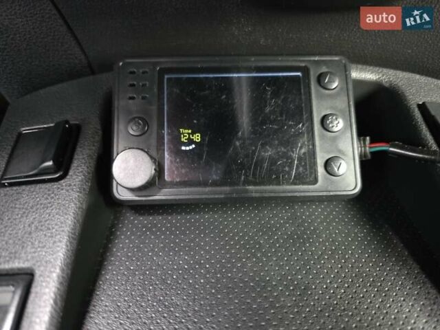 Серый Ниссан Лиф, объемом двигателя 0 л и пробегом 115 тыс. км за 8000 $, фото 4 на Automoto.ua