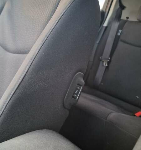 Серый Ниссан Лиф, объемом двигателя 0 л и пробегом 137 тыс. км за 7000 $, фото 12 на Automoto.ua