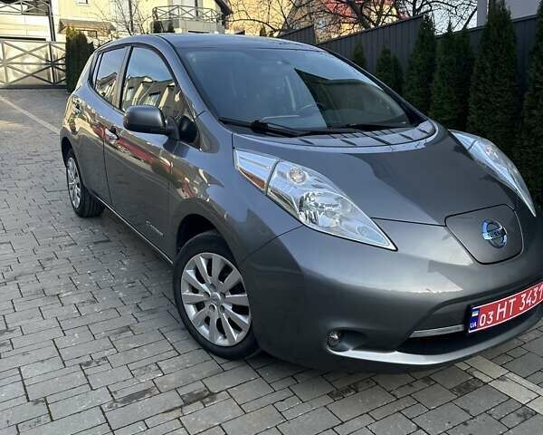 Серый Ниссан Лиф, объемом двигателя 0 л и пробегом 142 тыс. км за 6990 $, фото 10 на Automoto.ua