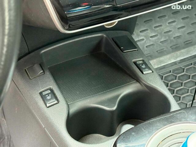 Сірий Ніссан Ліф, об'ємом двигуна 0 л та пробігом 112 тис. км за 8390 $, фото 7 на Automoto.ua