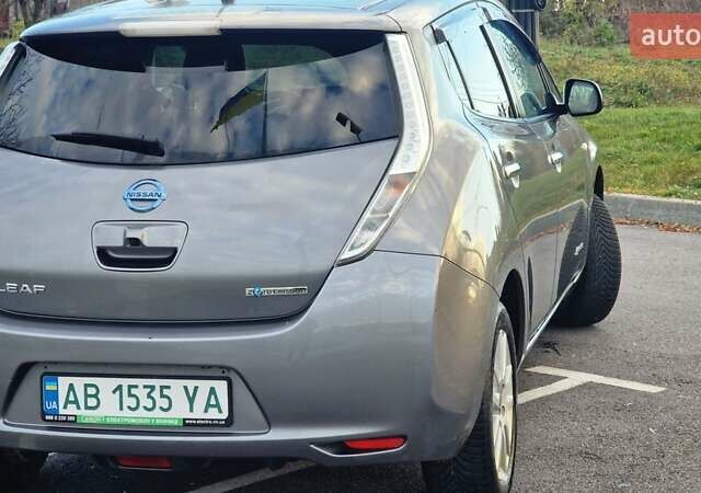 Серый Ниссан Лиф, объемом двигателя 0 л и пробегом 137 тыс. км за 7000 $, фото 10 на Automoto.ua