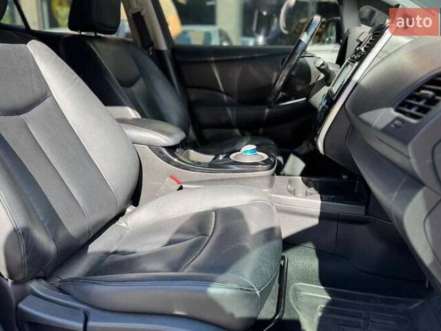 Серый Ниссан Лиф, объемом двигателя 0 л и пробегом 166 тыс. км за 12800 $, фото 15 на Automoto.ua