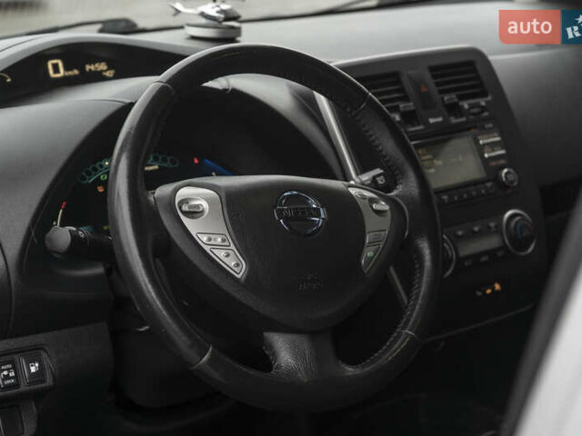 Сірий Ніссан Ліф, об'ємом двигуна 0 л та пробігом 173 тис. км за 6000 $, фото 15 на Automoto.ua