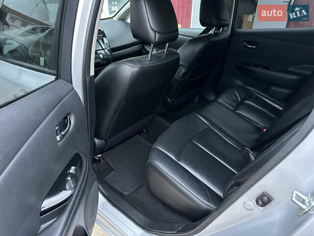 Серый Ниссан Лиф, объемом двигателя 0 л и пробегом 130 тыс. км за 5400 $, фото 11 на Automoto.ua