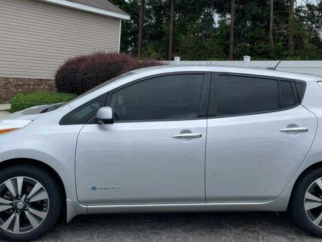 Сірий Ніссан Ліф, об'ємом двигуна 0 л та пробігом 70 тис. км за 1900 $, фото 2 на Automoto.ua