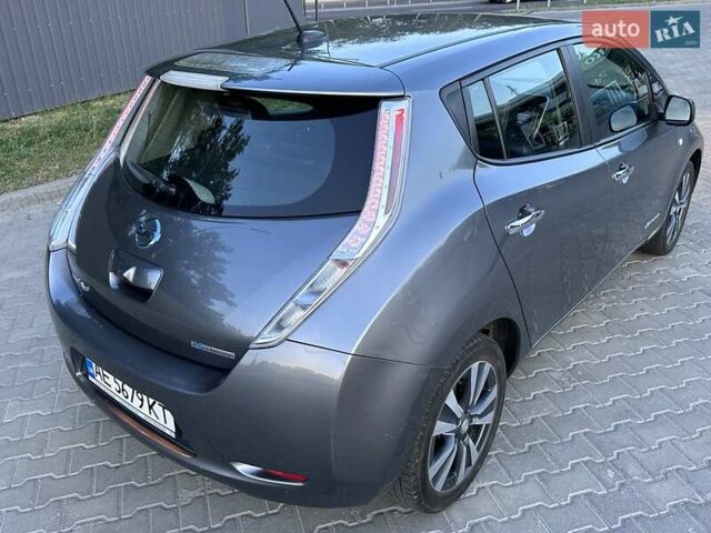 Сірий Ніссан Ліф, об'ємом двигуна 0 л та пробігом 132 тис. км за 7200 $, фото 15 на Automoto.ua