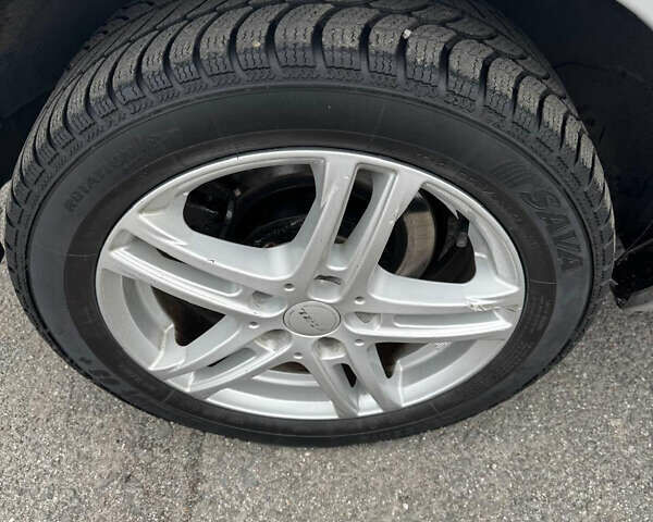 Серый Ниссан Лиф, объемом двигателя 0 л и пробегом 185 тыс. км за 7200 $, фото 8 на Automoto.ua