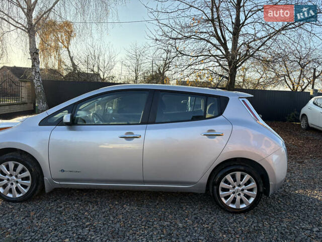 Серый Ниссан Лиф, объемом двигателя 0 л и пробегом 128 тыс. км за 6500 $, фото 7 на Automoto.ua