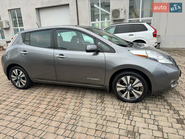 Серый Ниссан Лиф, объемом двигателя 0 л и пробегом 210 тыс. км за 12500 $, фото 2 на Automoto.ua