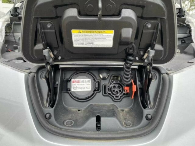 Сірий Ніссан Ліф, об'ємом двигуна 0 л та пробігом 80 тис. км за 1900 $, фото 13 на Automoto.ua