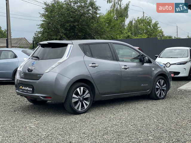 Сірий Ніссан Ліф, об'ємом двигуна 0 л та пробігом 111 тис. км за 7300 $, фото 45 на Automoto.ua