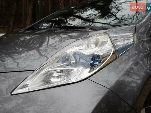 Серый Ниссан Лиф, объемом двигателя 0 л и пробегом 151 тыс. км за 7300 $, фото 5 на Automoto.ua