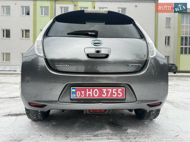 Сірий Ніссан Ліф, об'ємом двигуна 0 л та пробігом 92 тис. км за 7280 $, фото 4 на Automoto.ua