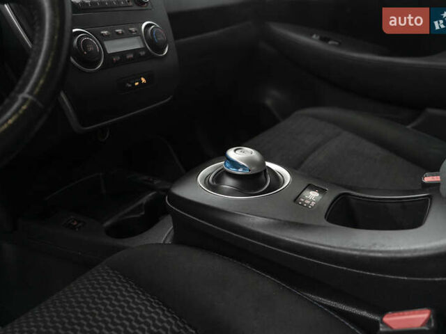 Сірий Ніссан Ліф, об'ємом двигуна 0 л та пробігом 173 тис. км за 6000 $, фото 18 на Automoto.ua