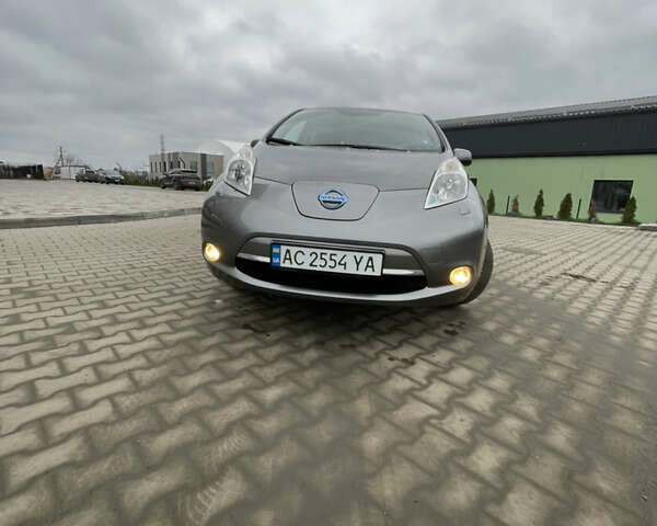 Сірий Ніссан Ліф, об'ємом двигуна 0 л та пробігом 132 тис. км за 6700 $, фото 5 на Automoto.ua