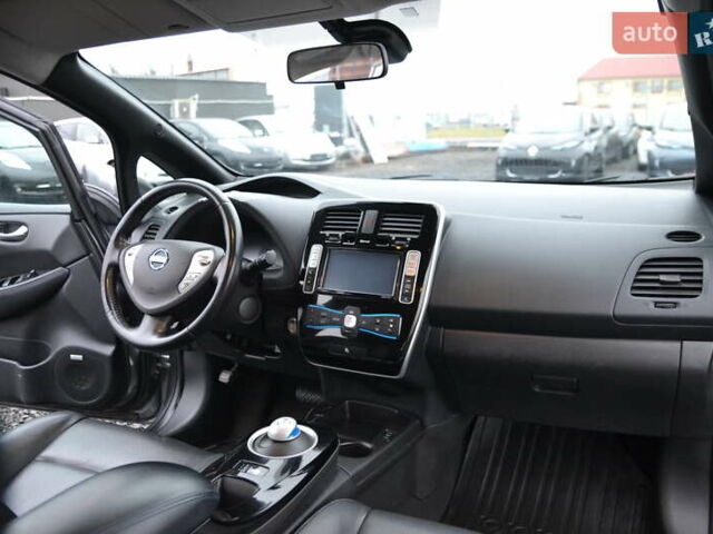 Серый Ниссан Лиф, объемом двигателя 0 л и пробегом 127 тыс. км за 6999 $, фото 21 на Automoto.ua