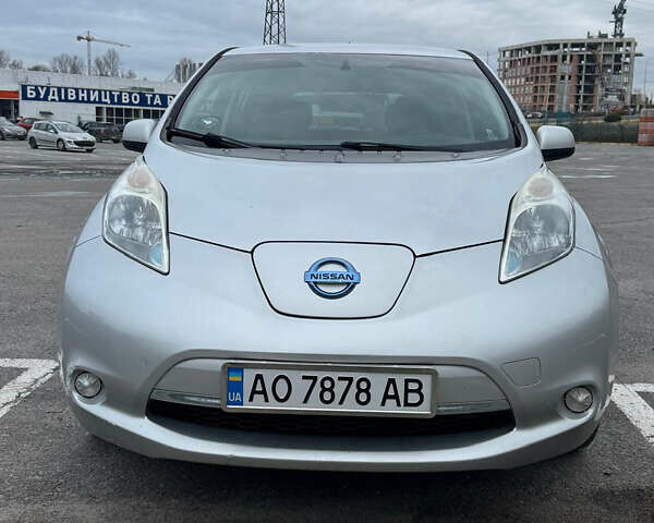 Серый Ниссан Лиф, объемом двигателя 0 л и пробегом 185 тыс. км за 7200 $, фото 1 на Automoto.ua