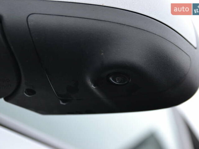 Серый Ниссан Лиф, объемом двигателя 0 л и пробегом 127 тыс. км за 6999 $, фото 24 на Automoto.ua