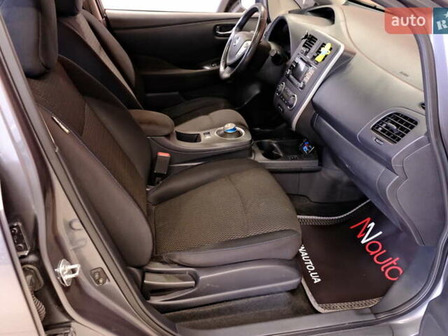 Сірий Ніссан Ліф, об'ємом двигуна 0 л та пробігом 162 тис. км за 7300 $, фото 41 на Automoto.ua