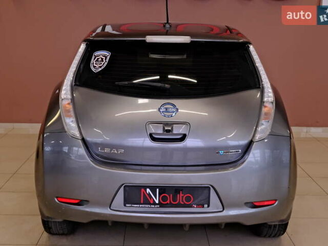 Сірий Ніссан Ліф, об'ємом двигуна 0 л та пробігом 162 тис. км за 7300 $, фото 12 на Automoto.ua