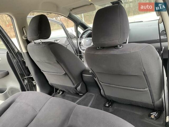 Серый Ниссан Лиф, объемом двигателя 0 л и пробегом 151 тыс. км за 5900 $, фото 36 на Automoto.ua