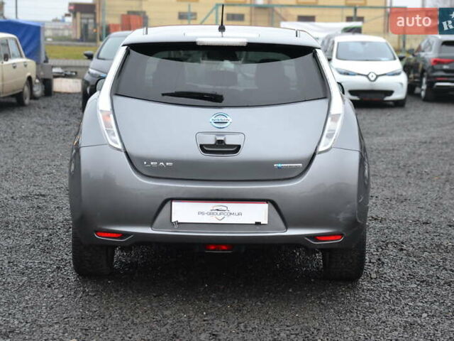 Серый Ниссан Лиф, объемом двигателя 0 л и пробегом 127 тыс. км за 6999 $, фото 8 на Automoto.ua