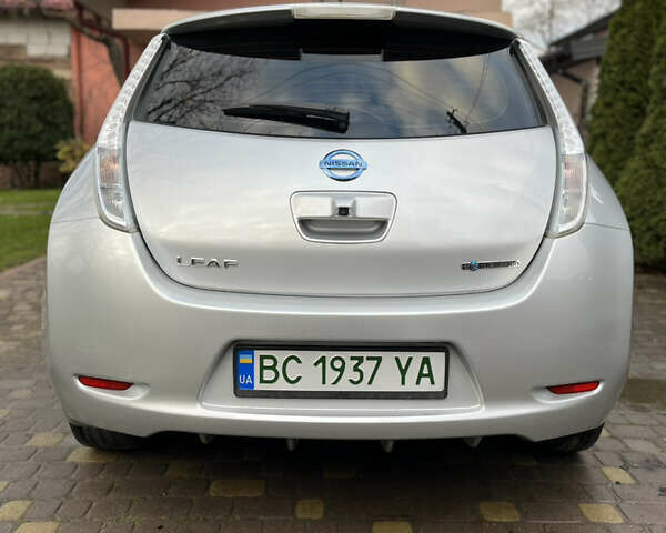 Серый Ниссан Лиф, объемом двигателя 0 л и пробегом 147 тыс. км за 7350 $, фото 7 на Automoto.ua