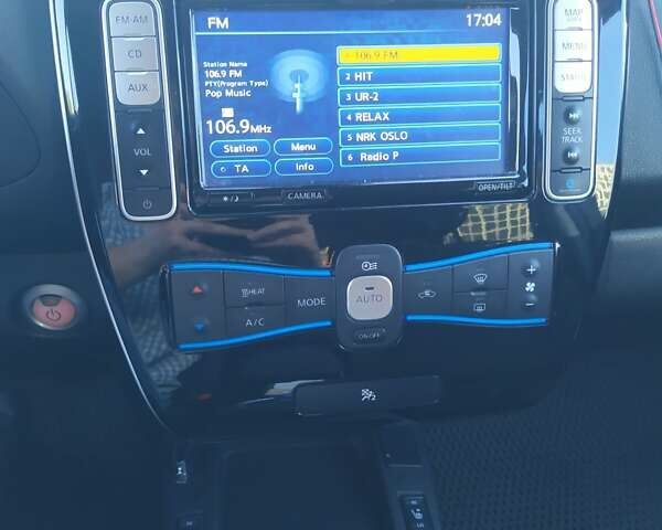 Серый Ниссан Лиф, объемом двигателя 0 л и пробегом 156 тыс. км за 7999 $, фото 13 на Automoto.ua