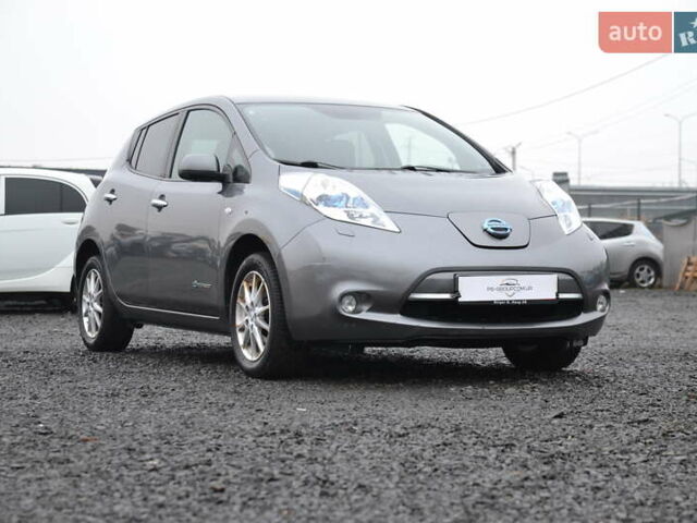 Серый Ниссан Лиф, объемом двигателя 0 л и пробегом 127 тыс. км за 6999 $, фото 4 на Automoto.ua