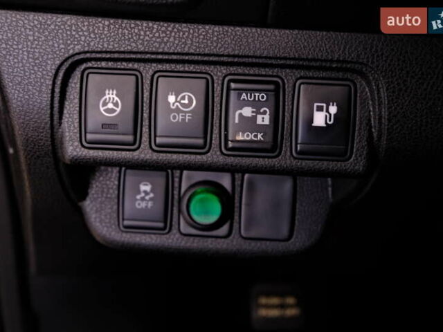 Сірий Ніссан Ліф, об'ємом двигуна 0 л та пробігом 162 тис. км за 7300 $, фото 26 на Automoto.ua