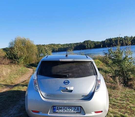 Сірий Ніссан Ліф, об'ємом двигуна 0 л та пробігом 155 тис. км за 6800 $, фото 5 на Automoto.ua