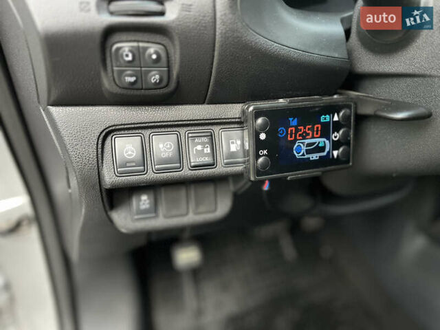 Серый Ниссан Лиф, объемом двигателя 0 л и пробегом 147 тыс. км за 7350 $, фото 12 на Automoto.ua