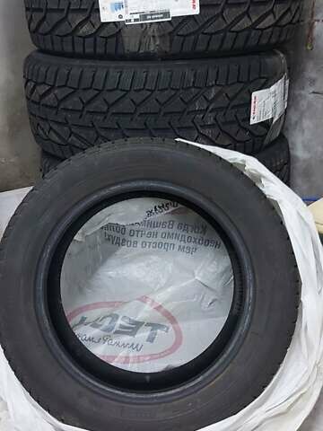 Серый Ниссан Лиф, объемом двигателя 0 л и пробегом 127 тыс. км за 8000 $, фото 34 на Automoto.ua