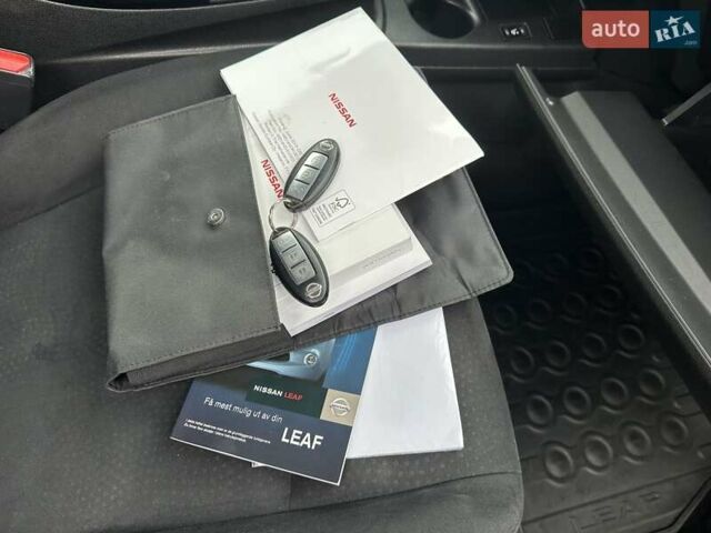 Серый Ниссан Лиф, объемом двигателя 0 л и пробегом 126 тыс. км за 7450 $, фото 30 на Automoto.ua