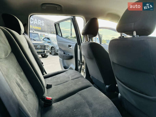 Серый Ниссан Лиф, объемом двигателя 0 л и пробегом 67 тыс. км за 8500 $, фото 17 на Automoto.ua