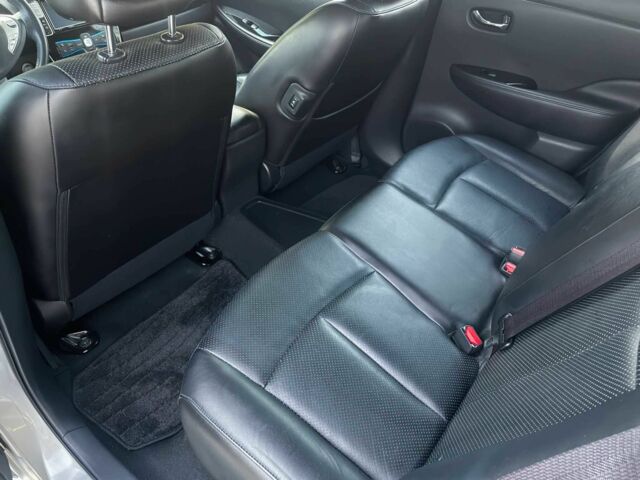 Серый Ниссан Лиф, объемом двигателя 0 л и пробегом 78 тыс. км за 2500 $, фото 11 на Automoto.ua