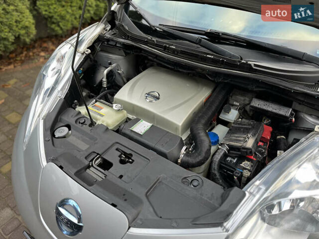 Серый Ниссан Лиф, объемом двигателя 0 л и пробегом 147 тыс. км за 7350 $, фото 22 на Automoto.ua