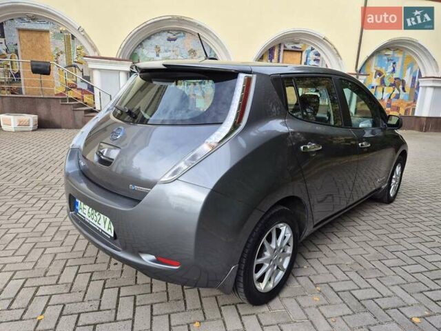 Сірий Ніссан Ліф, об'ємом двигуна 0 л та пробігом 92 тис. км за 7300 $, фото 7 на Automoto.ua