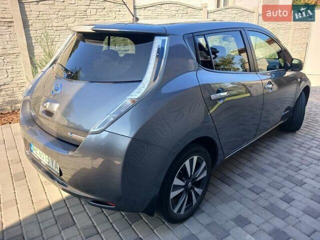 Серый Ниссан Лиф, объемом двигателя 0 л и пробегом 119 тыс. км за 7100 $, фото 5 на Automoto.ua