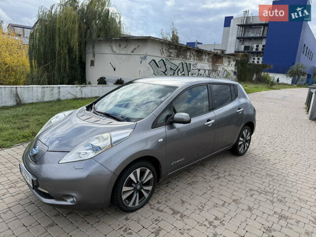 Серый Ниссан Лиф, объемом двигателя 0 л и пробегом 111 тыс. км за 7400 $, фото 4 на Automoto.ua