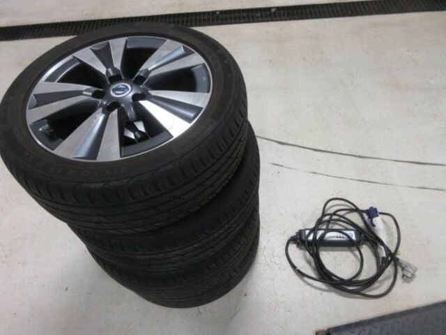 Сірий Ніссан Ліф, об'ємом двигуна 0 л та пробігом 55 тис. км за 7300 $, фото 5 на Automoto.ua