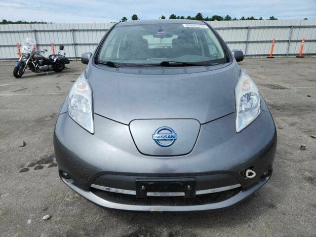 Сірий Ніссан Ліф, об'ємом двигуна 0 л та пробігом 112 тис. км за 4500 $, фото 4 на Automoto.ua