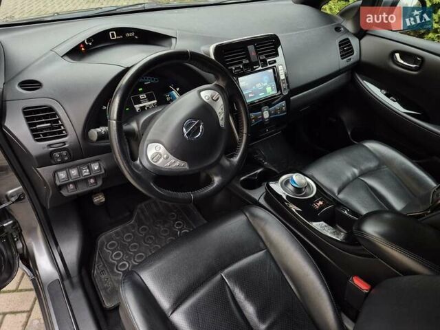 Сірий Ніссан Ліф, об'ємом двигуна 0 л та пробігом 102 тис. км за 7400 $, фото 12 на Automoto.ua