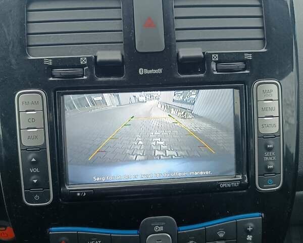 Серый Ниссан Лиф, объемом двигателя 0 л и пробегом 100 тыс. км за 6450 $, фото 30 на Automoto.ua