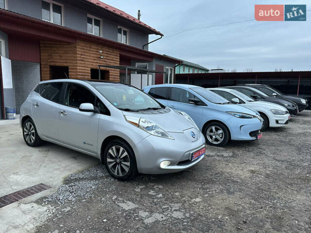 Серый Ниссан Лиф, объемом двигателя 0 л и пробегом 130 тыс. км за 5400 $, фото 10 на Automoto.ua