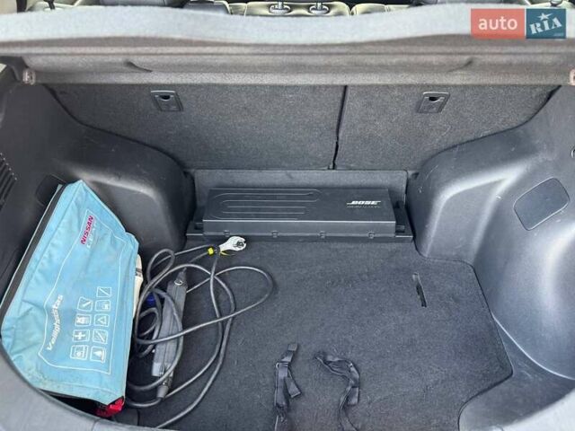 Серый Ниссан Лиф, объемом двигателя 0 л и пробегом 93 тыс. км за 6500 $, фото 1 на Automoto.ua