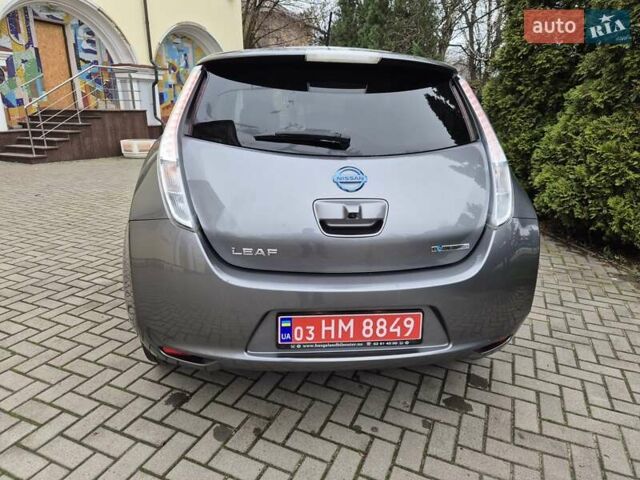 Сірий Ніссан Ліф, об'ємом двигуна 0 л та пробігом 102 тис. км за 7400 $, фото 7 на Automoto.ua