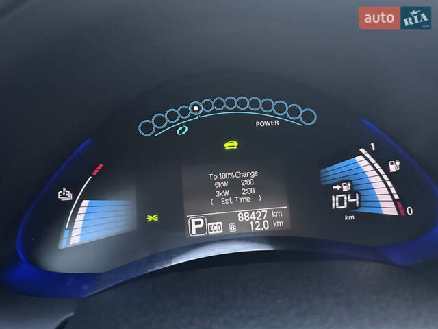 Серый Ниссан Лиф, объемом двигателя 0 л и пробегом 88 тыс. км за 10500 $, фото 16 на Automoto.ua